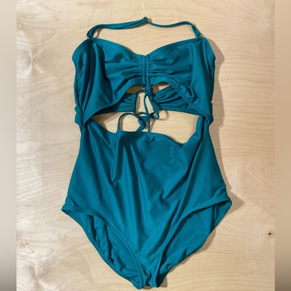 Time and Tru One Piece Swimsuit 3X (24W-26W) Green (IO) - Picture 4 of 16